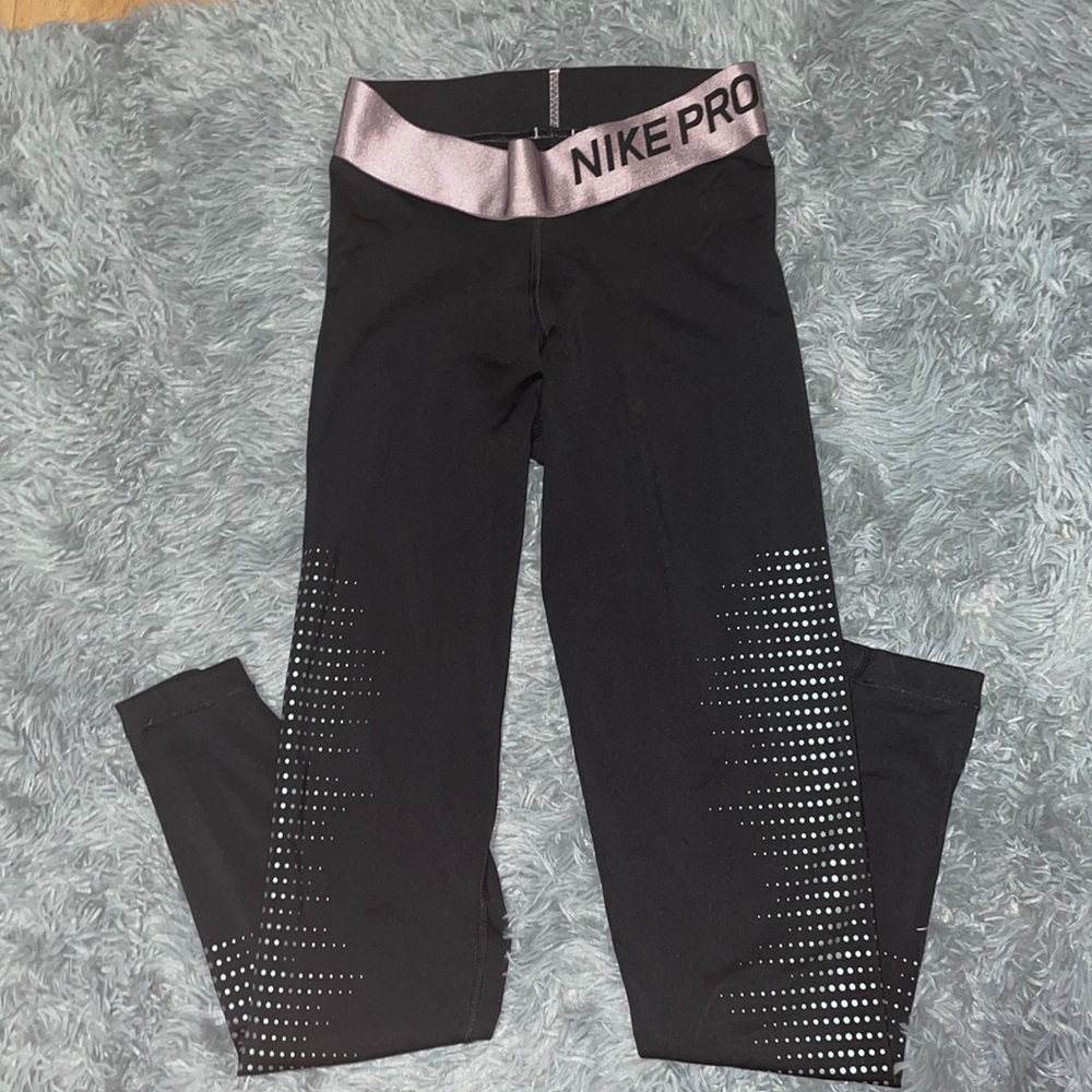 Nike Pro Black Leggings With Reflective Design - Size S